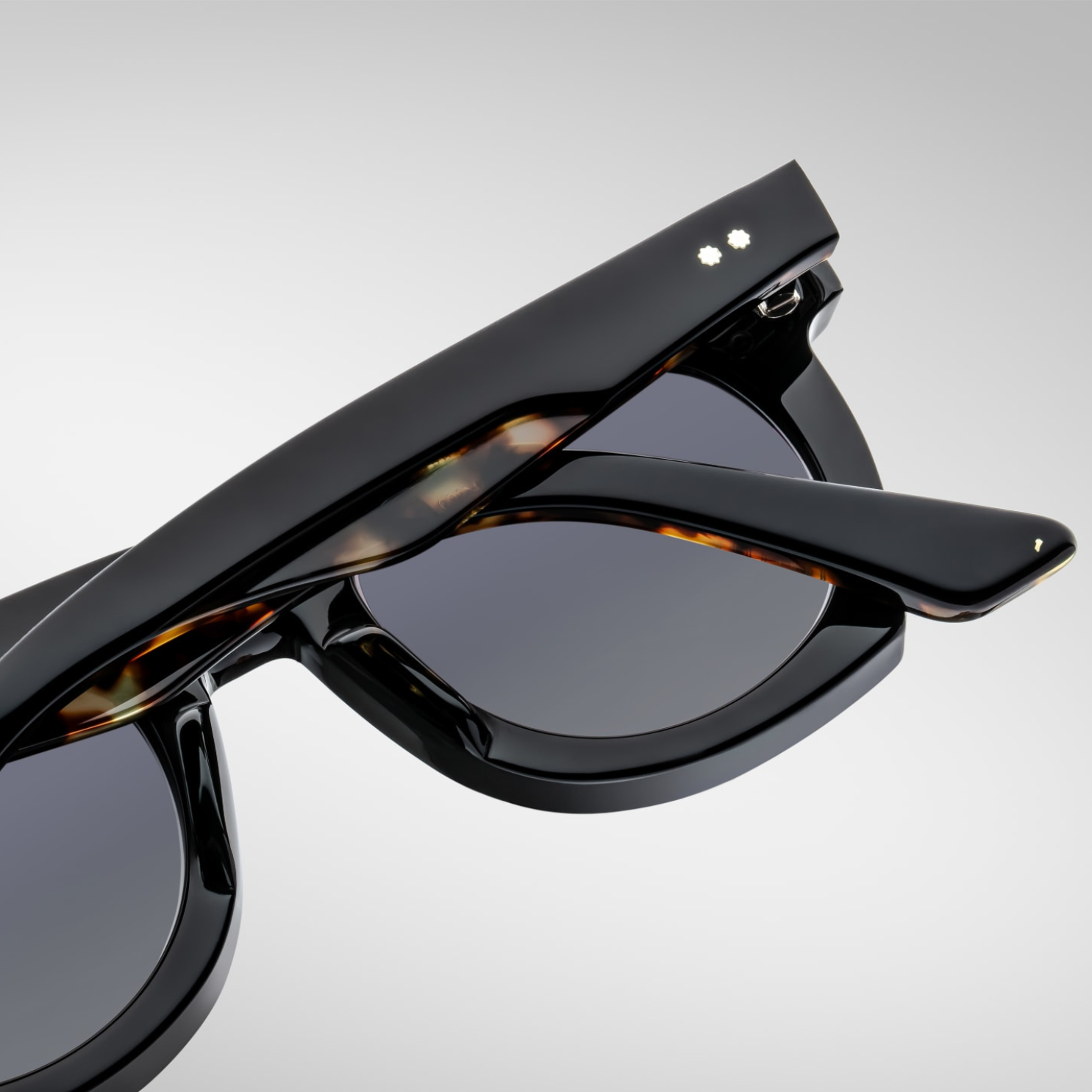 Jacques Marie Mage - Ava Sun