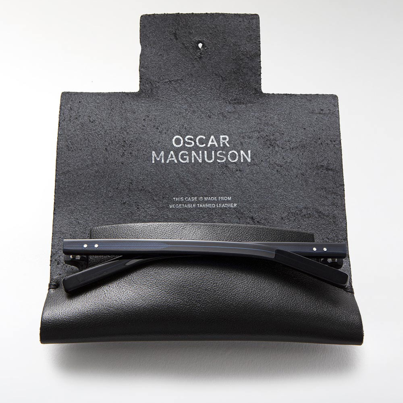 Oscar Magnuson - Rei OM6